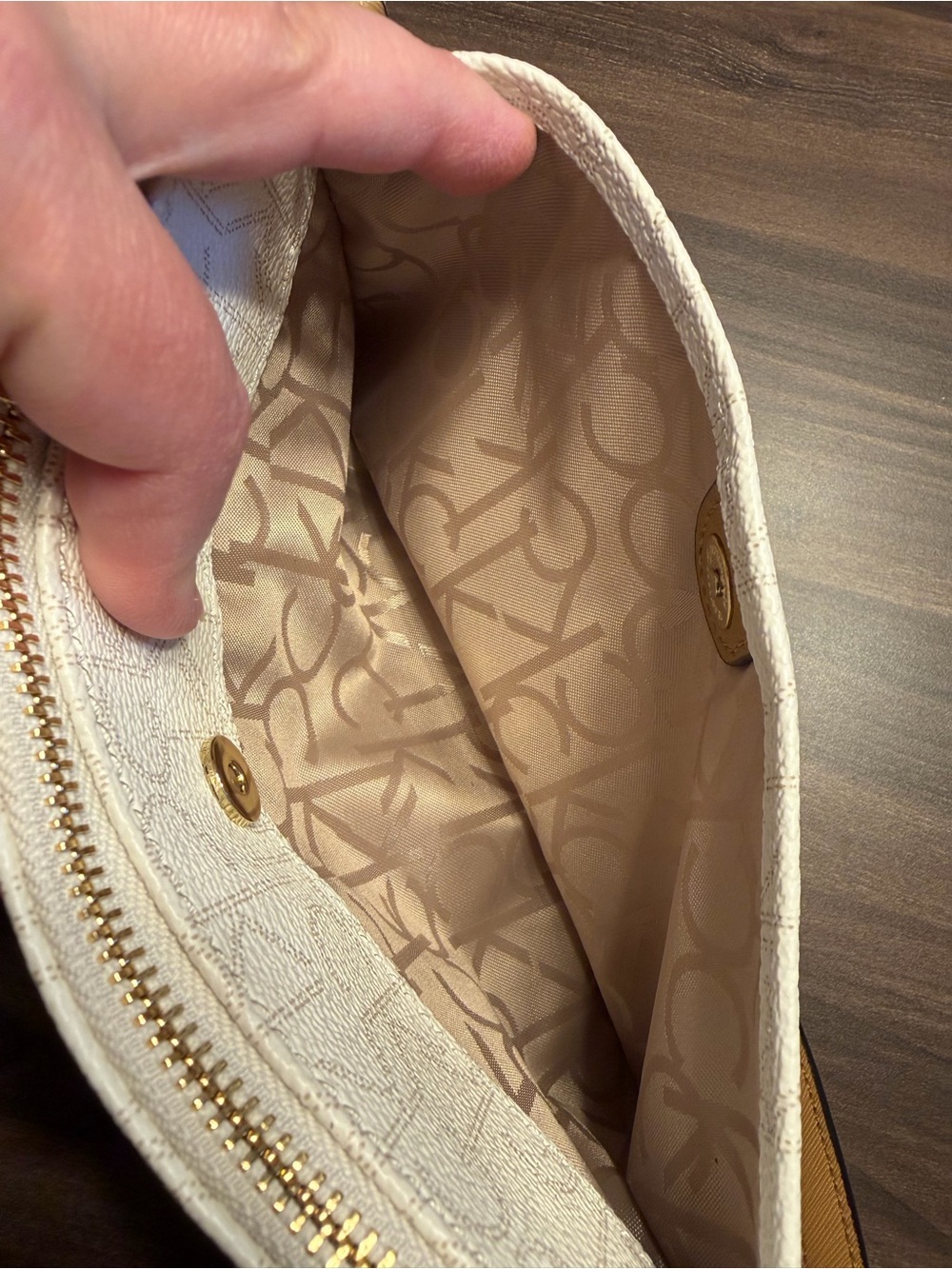 Calvin Klein monogram shoulder bag - Picture 6 of 6
